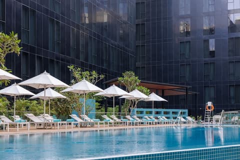 Grand Mercure Dubai City, Outdoor pool
