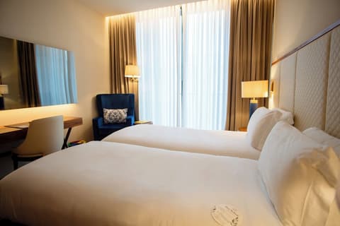 Boeira Garden Hotel Porto Gaia, Curio Collection by Hilton, Room