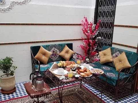 Dar Atlantic, Breakfast area