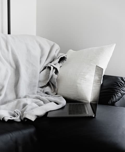 La Grange des Pères, Room