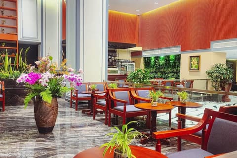 Poulo Wai Hotel, Trademark Collection by Wyndham, Lobby