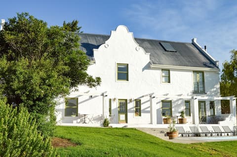 Maison Montagne, Front of property