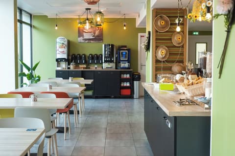 Moov'Appart Hotel Clichy, Breakfast area