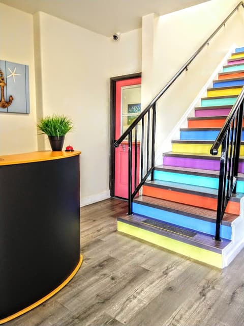 Anchor Pointe Inn, Reception