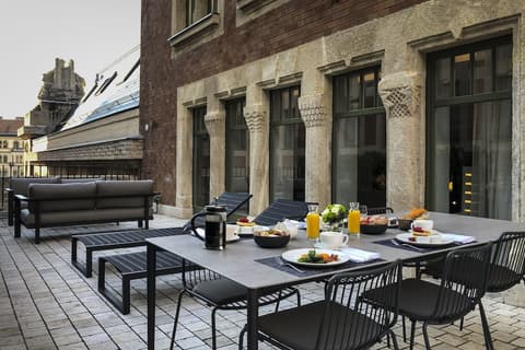 Kozmo Hotel Suites & Spa - Small Luxury Hotels of the World, Terrace/patio