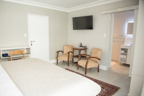 The Whale on Main B&B, Room