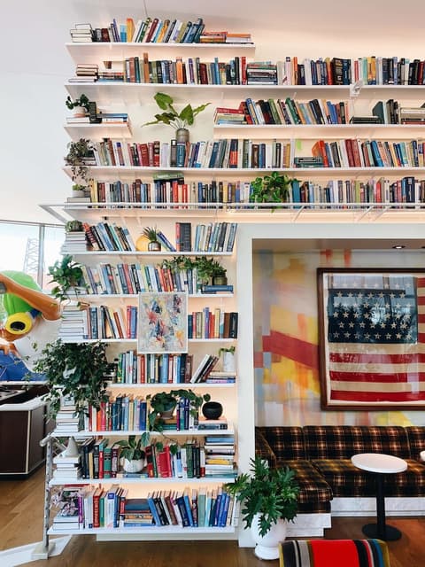 Graduate by Hilton New York, Lobby