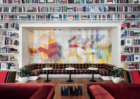 Graduate by Hilton New York, Lobby