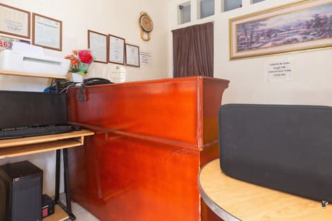 3j's And K Apartment, Reception