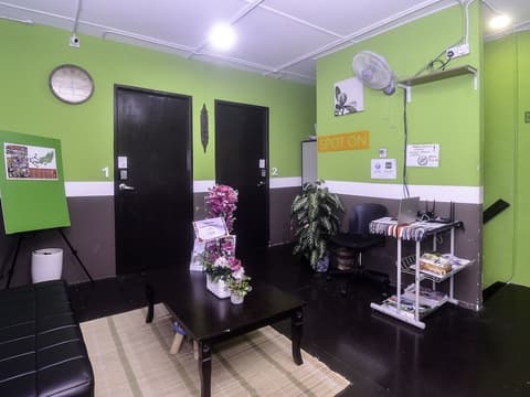 Hotel O Tropical Lodge, Reception