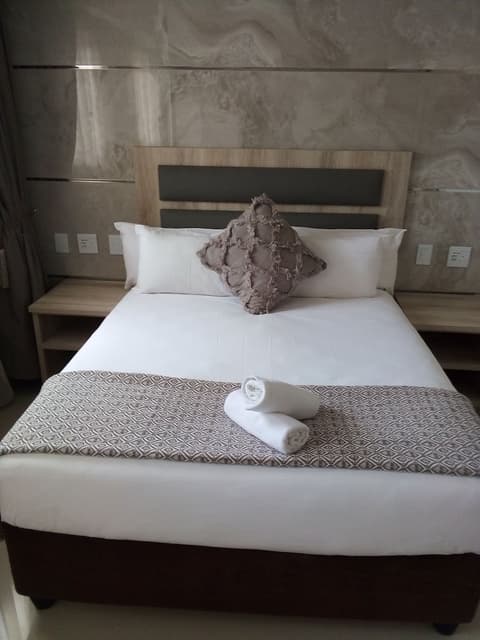 Bayside Hotel 116, Room