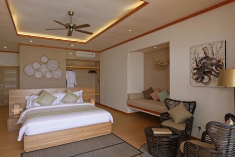 Brennia Kottefaru, Room