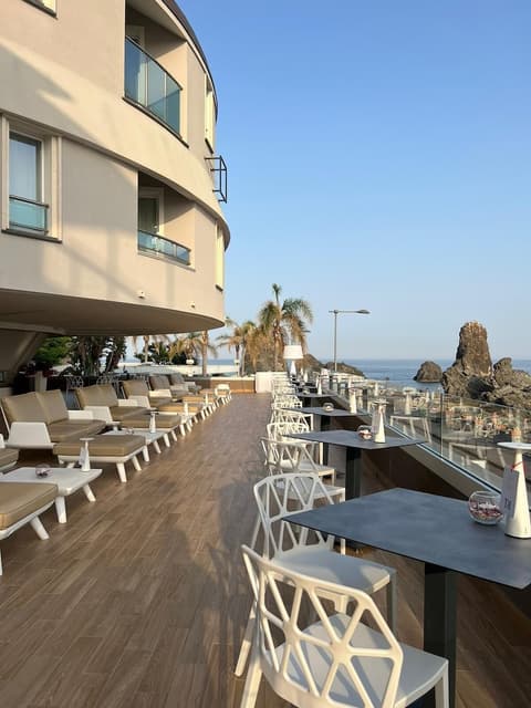 Grand Hotel Faraglioni, Front of property