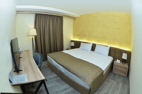 MANDARIN Hotel, Room