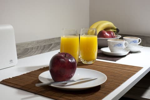 Studio Next to Agios Nikolaos Church, In-room dining