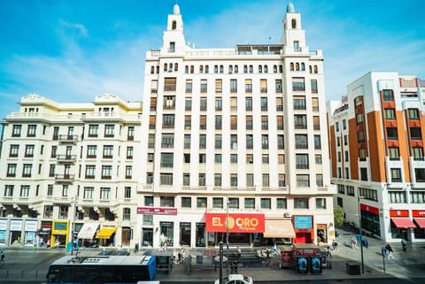 Smartr Madrid Gran Vía 47, Room