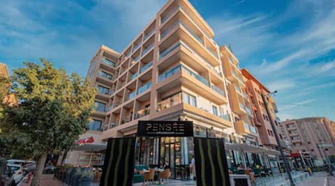 Stars Hotel, Front of property