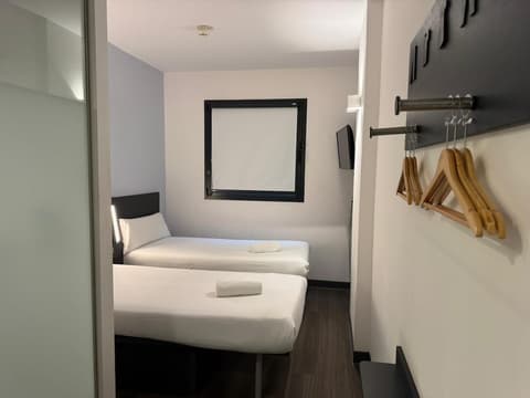 Flex Malaga City Center, Room