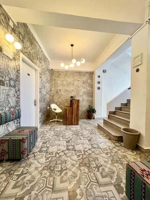 Jordan Tower Hotel, Reception