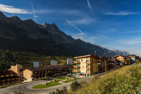 Hotel delle Alpi, Exterior