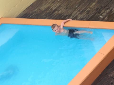 Greenview Motel, Outdoor pool