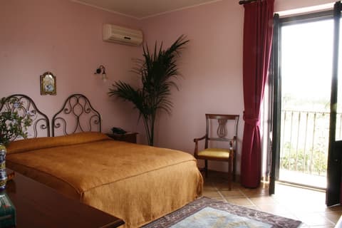 Don Giovanni Hotel, 