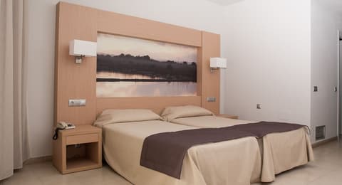 Eix Lagotel Holiday Resort, Room