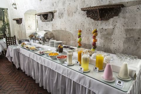 Hotel San Agustin Posada del Monasterio, Breakfast buffet