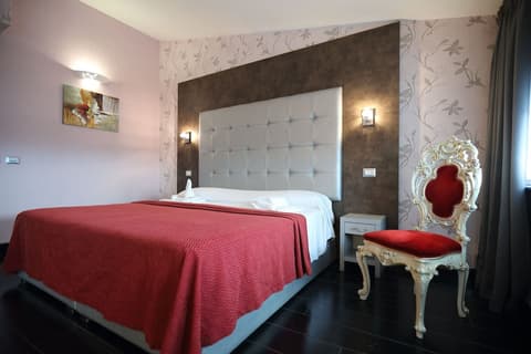 Hotel Relax, Lobby sitting area