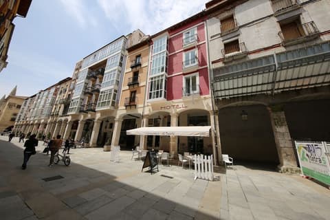 Alda Entrearcos Hotel, Porch