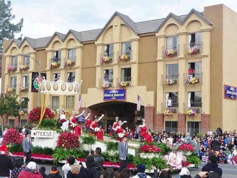 Howard Johnson by Wyndham Pasadena, Exterior