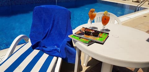 Tulip Hotel Apartment, Outdoor pool