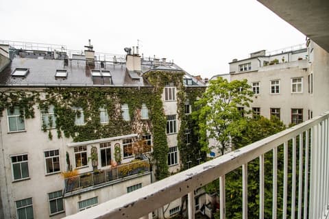 Karmeliter Flats, Balcony view