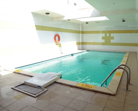 Sharjah Palace Hotel, Pool