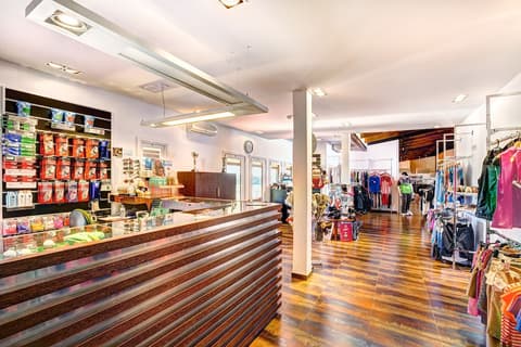 NAU Morgado Golf & Country Club, Pro shop