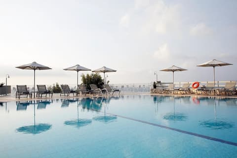 Asteris Hotel, Pool