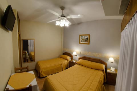 Hotel Internacional, Room