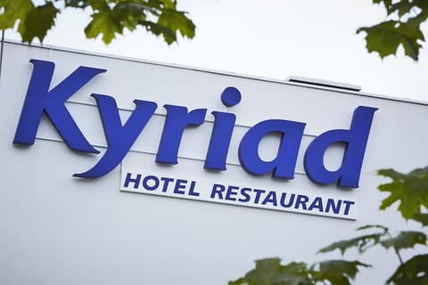 Hôtel Kyriad Saint Quentin en Yvelines - Montigny, Front of property