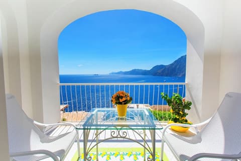 Hotel Smeraldo, Balcony