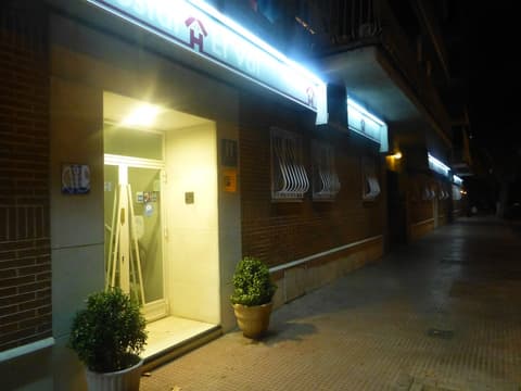 Hostal El Val, Front of property