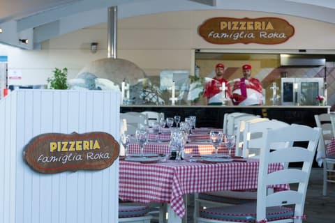 Mareblue Beach - All Inclusive, Restaurant