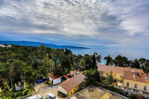 Hotel Drazica, Beach/ocean view