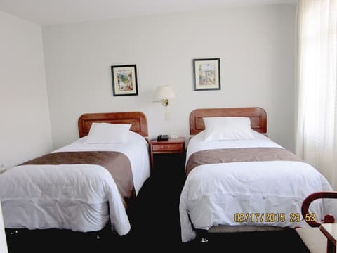 Emperador Plaza, Room