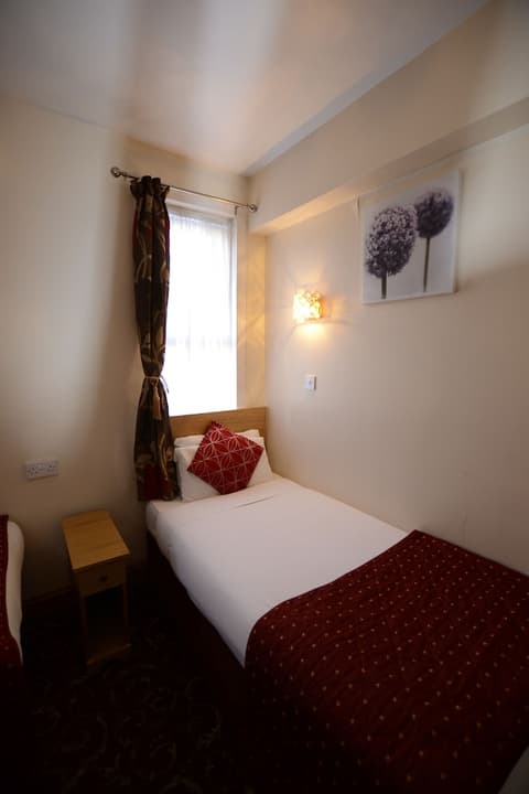 Britannia Inn Hotel, Room