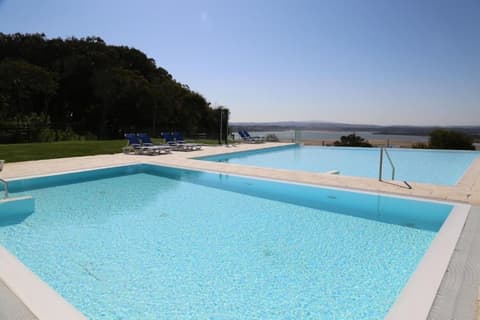 INATEL Foz do Arelho, Pool