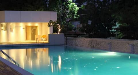 Ramada by Wyndham Navi Mumbai, Pool