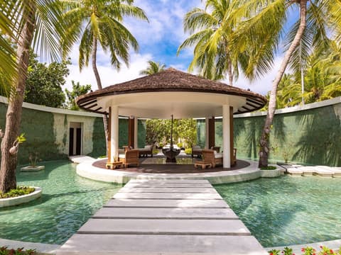 Ozen Reserve Bolifushi- All Inclusive with Free Transfers, Interior entrance
