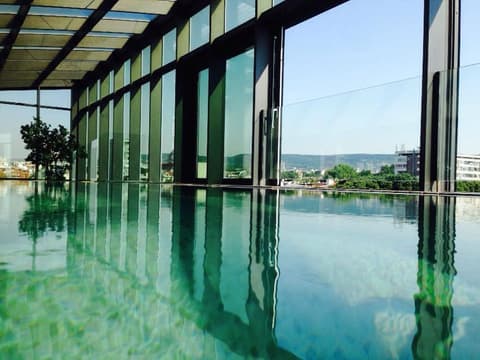 Graffit Gallery Design Hotel, Rooftop pool