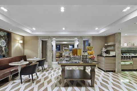 TITANIC Comfort Berlin Mitte, Breakfast area