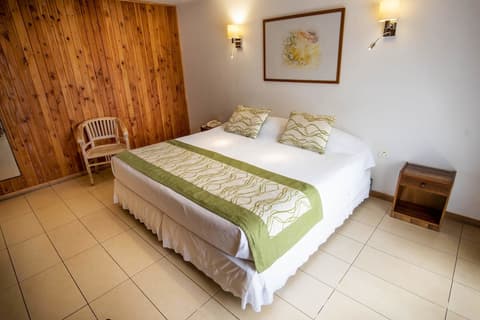 Taha Tai Hotel, Room